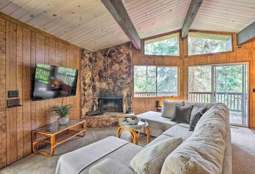 Lake Arrowhead Cabin W/ Mid Century Charm!