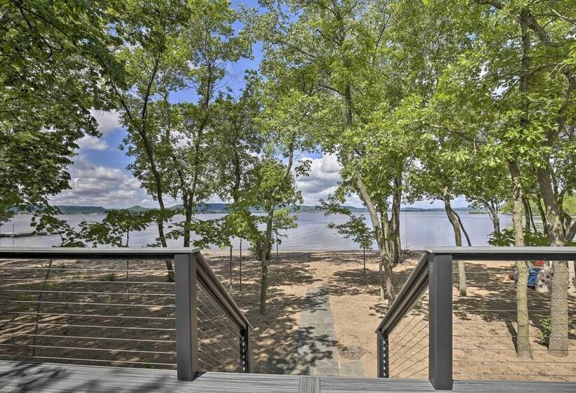 Lake Pepin Cottage W/ Decks + Private Beach!