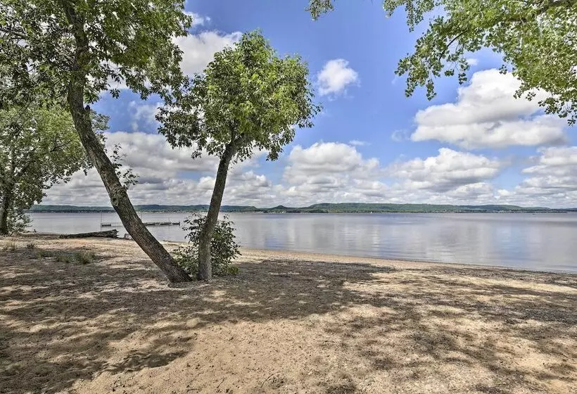 Lake Pepin Cottage W/ Decks + Private Beach!