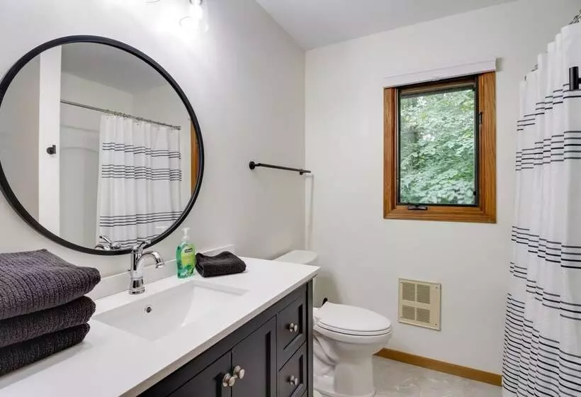 Sandy Beach Family Getaway W/ Fire Pit & Deck!