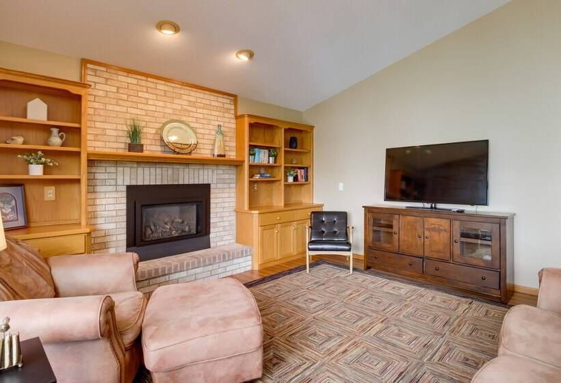 Sandy Beach Family Getaway W/ Fire Pit & Deck!