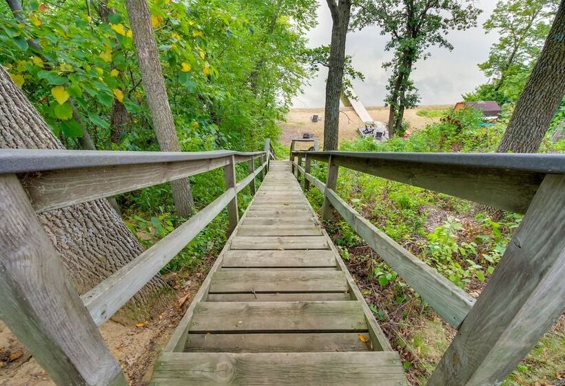 Sandy Beach Family Getaway W/ Fire Pit & Deck!