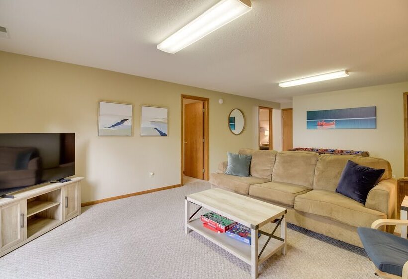 Sandy Beach Family Getaway W/ Fire Pit & Deck!