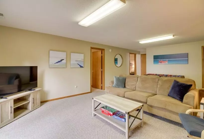 Sandy Beach Family Getaway W/ Fire Pit & Deck!