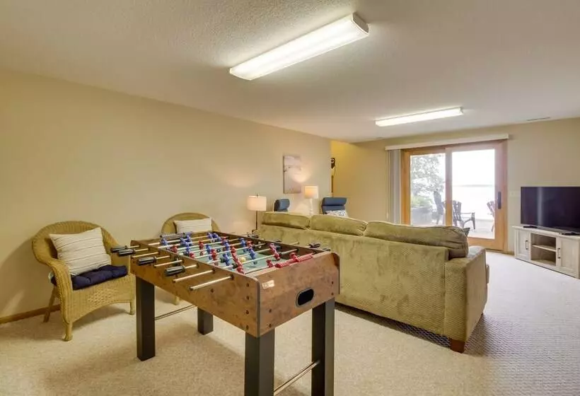 Sandy Beach Family Getaway W/ Fire Pit & Deck!