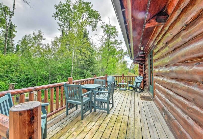 Lutsen Cabin W/ Fire Pit, Patio & Deck!