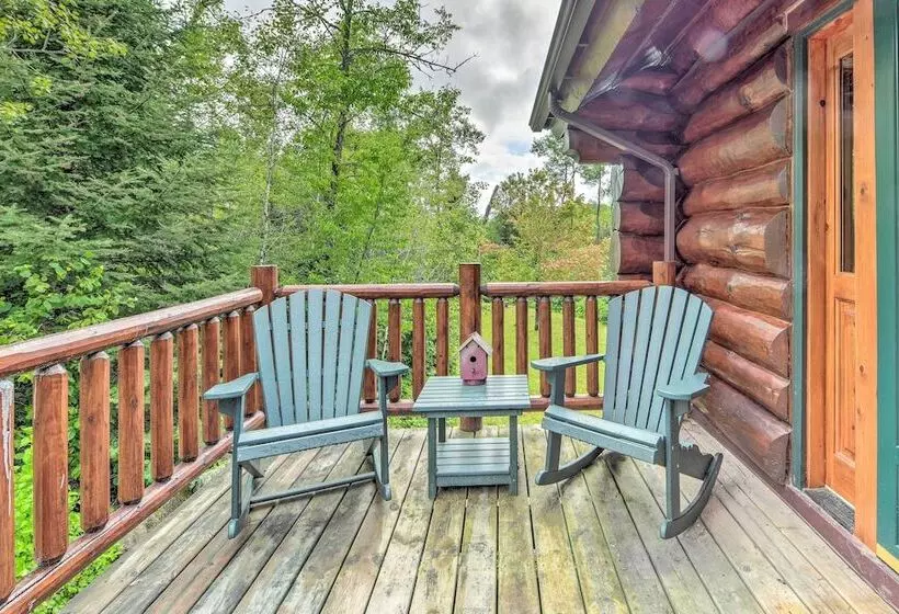 Lutsen Cabin W/ Fire Pit, Patio & Deck!