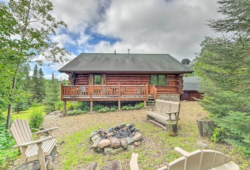 Lutsen Cabin W/ Fire Pit, Patio & Deck!