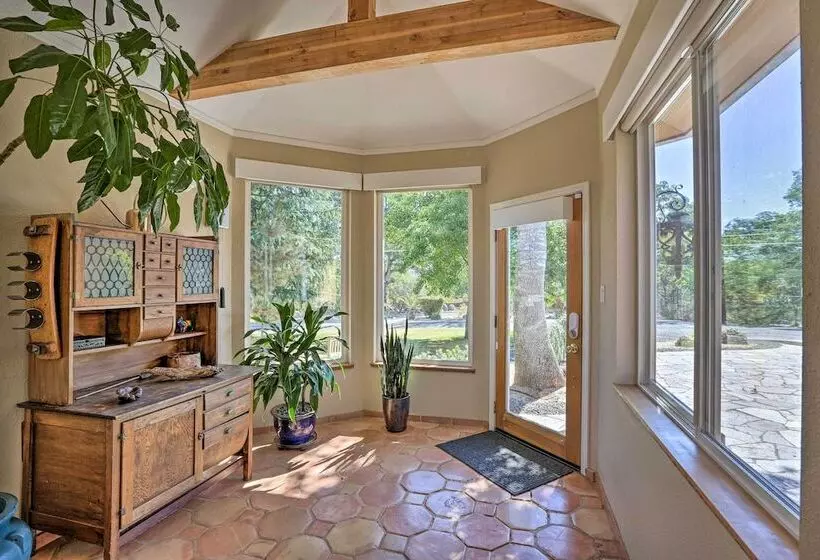 Luxe Auburn Hideaway W/ Tennis Court & Views!