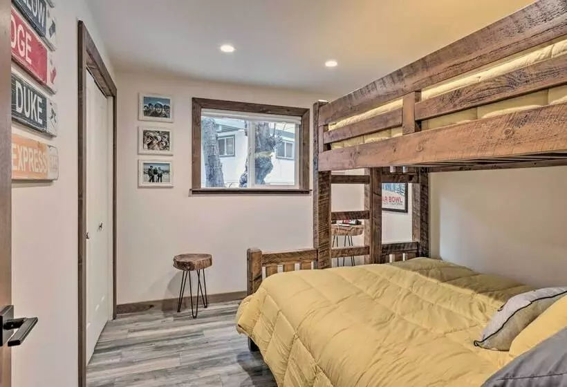 Incline Village Cabin W/ Patio: 2 Mi To Beach!