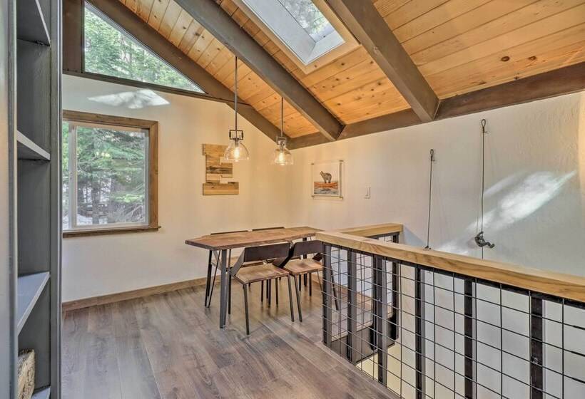 Incline Village Cabin W/ Patio: 2 Mi To Beach!