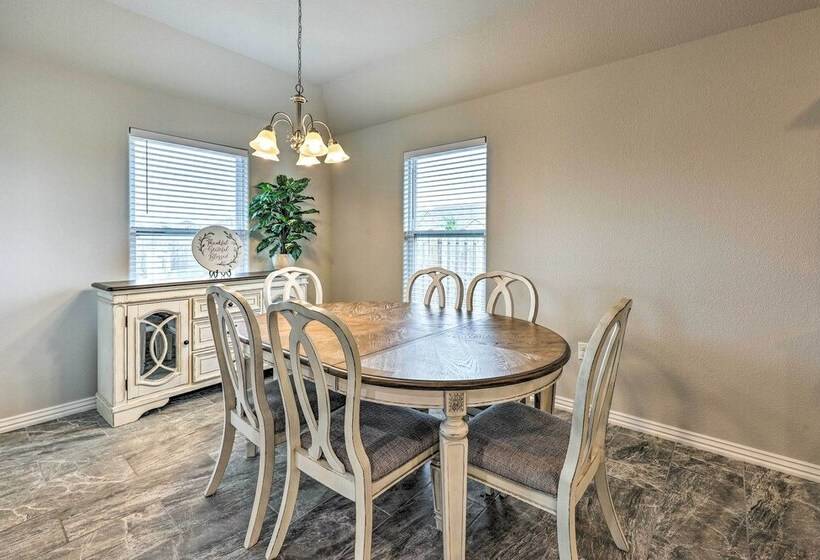 Fayetteville Home: Near University & Biking Trails