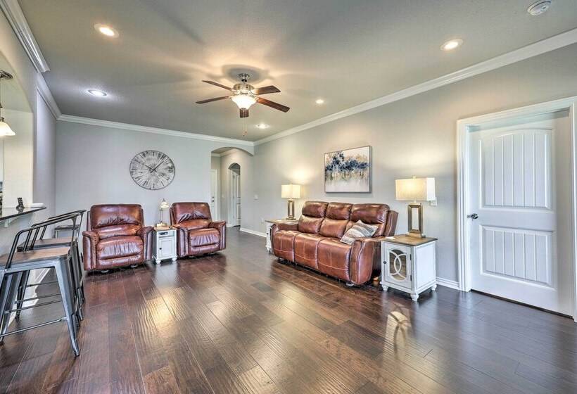 Fayetteville Home: Near University & Biking Trails