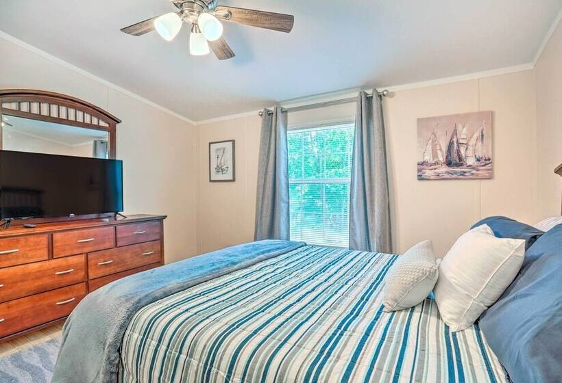 Mt Pleasant Retreat W/ Grill: 10 Mi To Beach