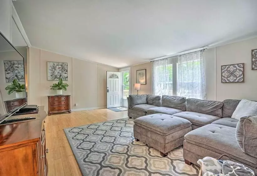 Mt Pleasant Retreat W/ Grill: 10 Mi To Beach