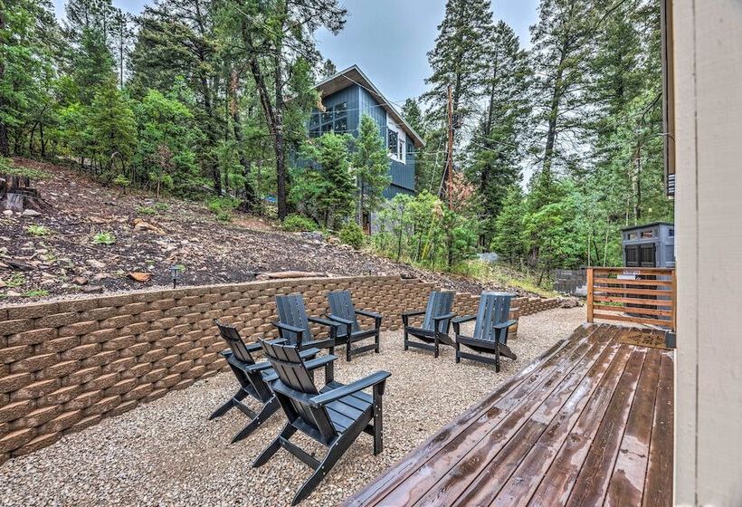 On The Rocks   A Modern Home W/ Decks & Views