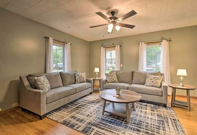 Penn Yan Escape W/ Yard, 1 Mi To Keuka Lake!