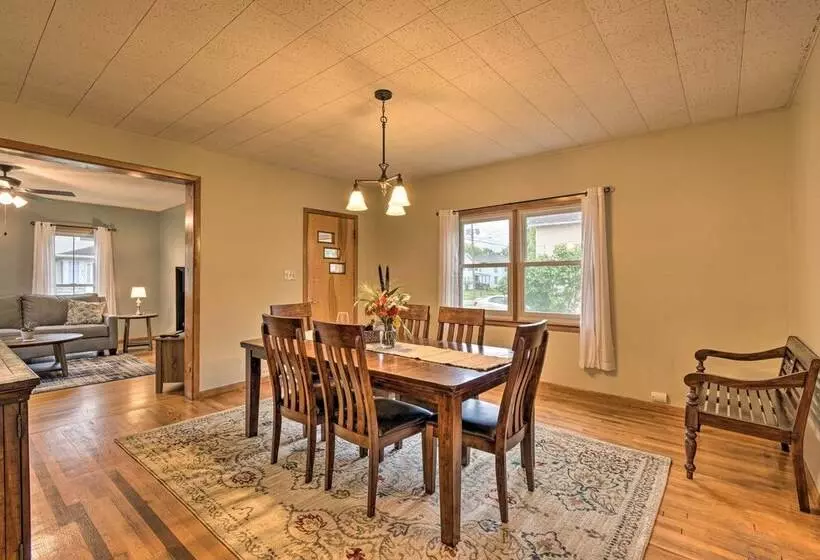 Penn Yan Escape W/ Yard, 1 Mi To Keuka Lake!