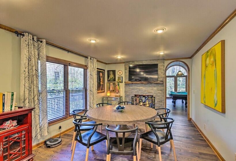 Private Blue Ridge Retreat: Hot Tub & Pool Table!