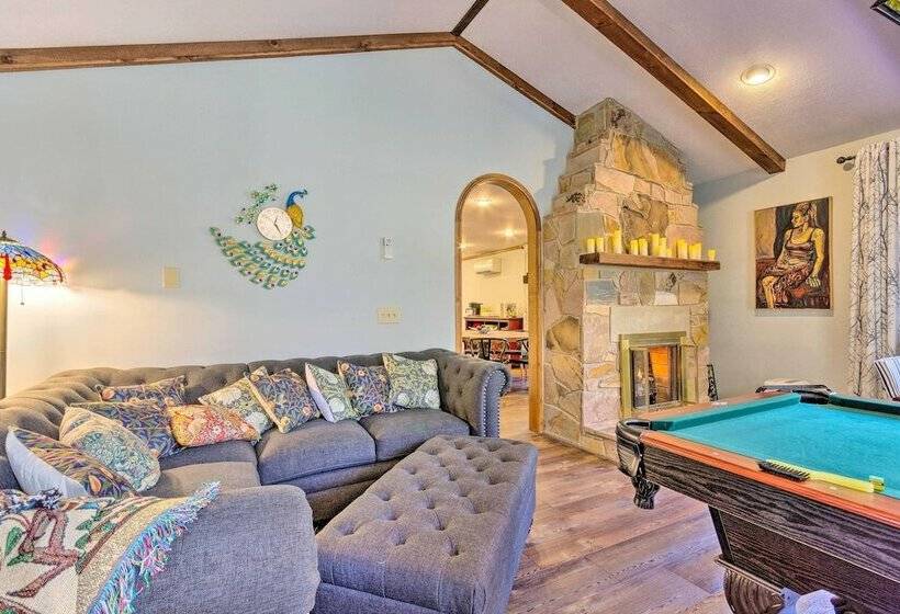 Private Blue Ridge Retreat: Hot Tub & Pool Table!