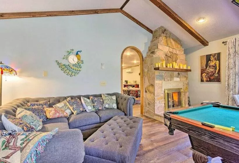 Private Blue Ridge Retreat: Hot Tub & Pool Table!