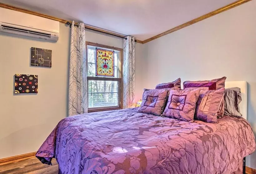 Private Blue Ridge Retreat: Hot Tub & Pool Table!