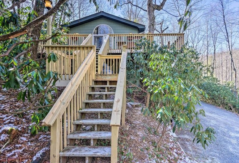 Private Blue Ridge Retreat: Hot Tub & Pool Table!