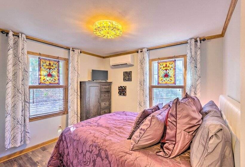 Private Blue Ridge Retreat: Hot Tub & Pool Table!