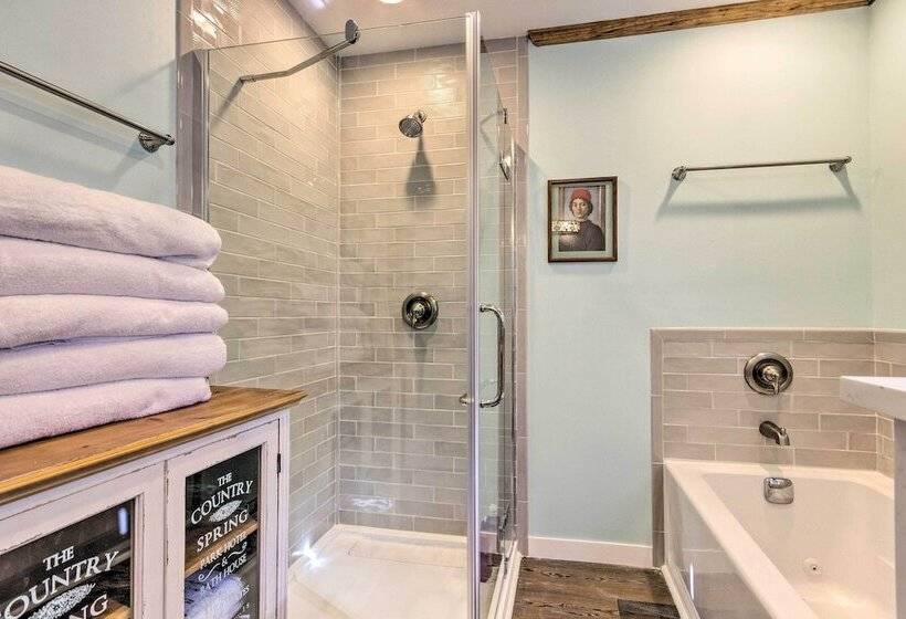 Private Blue Ridge Retreat: Hot Tub & Pool Table!