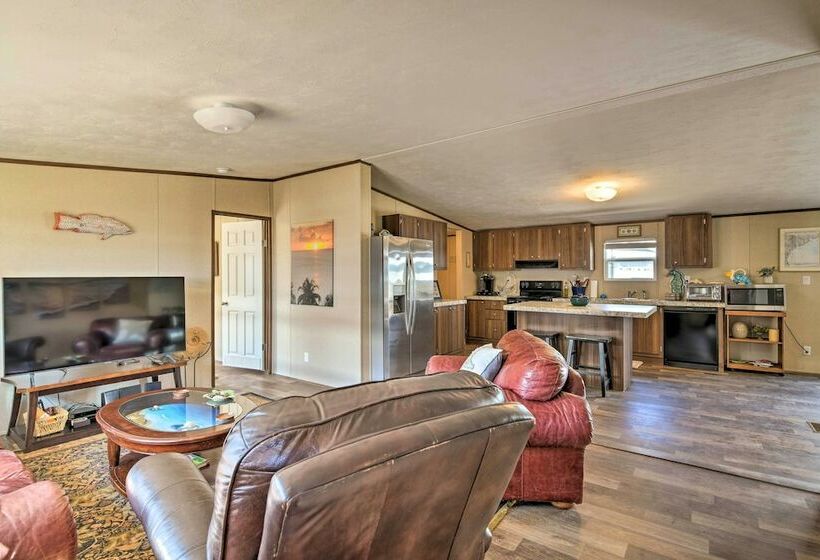 Quaint Port O Connor Home 3 Mi To Beach!