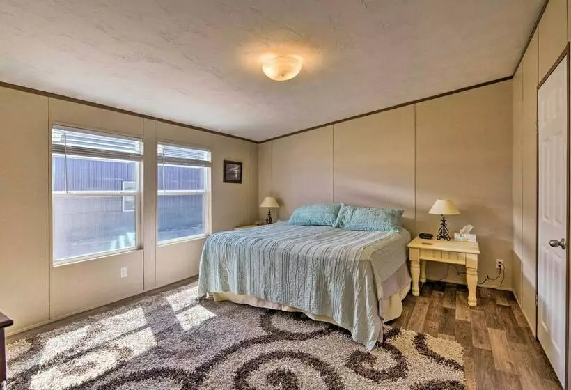 Quaint Port O Connor Home   3 Mi To Beach!