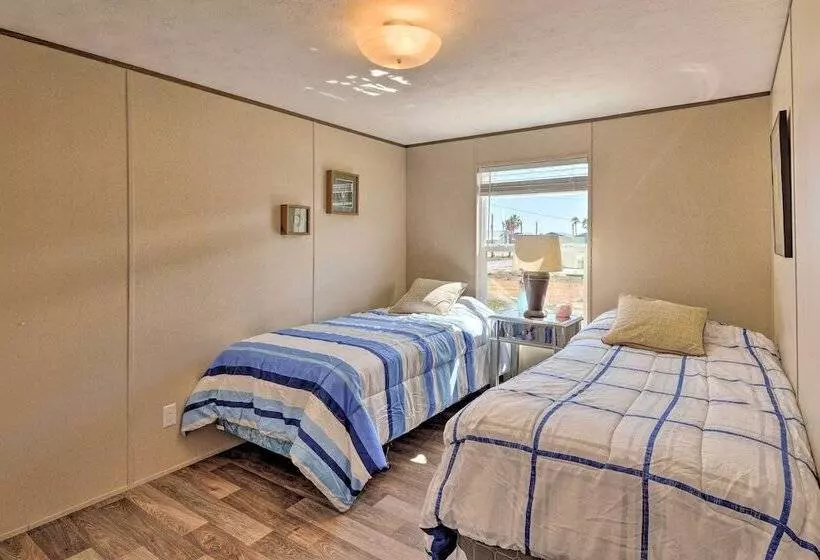 Quaint Port O Connor Home   3 Mi To Beach!