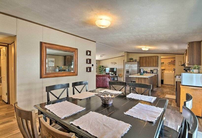 Quaint Port O Connor Home 3 Mi To Beach!