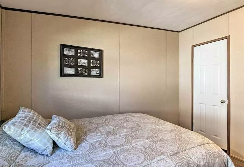 Quaint Port O Connor Home   3 Mi To Beach!