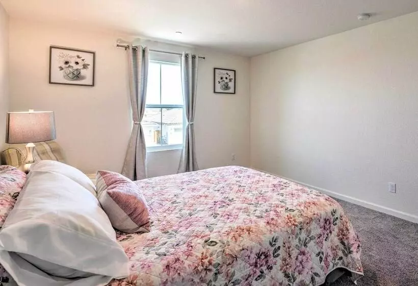Sacramento Retreat W/ Yard ~ 13 Mi To Dtwn!