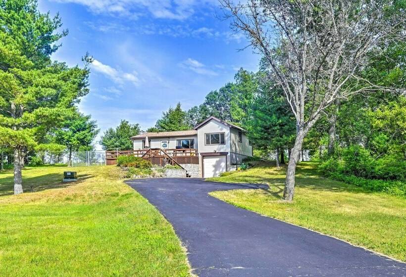 Secluded Arkdale Retreat: 10 Acres W/ Deck!