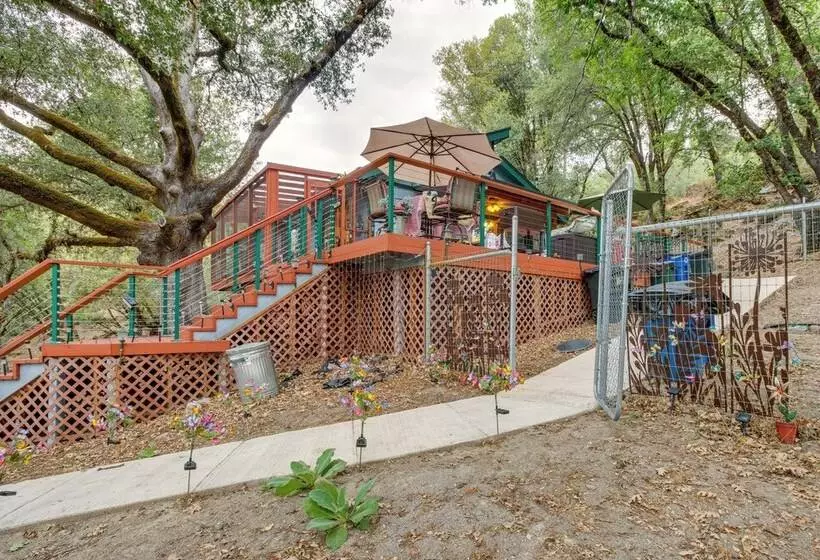 Secluded Placerville Cabin W/ Deck: Walk To River!