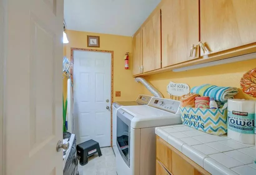 Secluded Placerville Cabin W/ Deck: Walk To River!