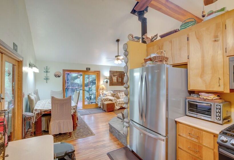 Secluded Placerville Cabin W/ Deck: Walk To River!