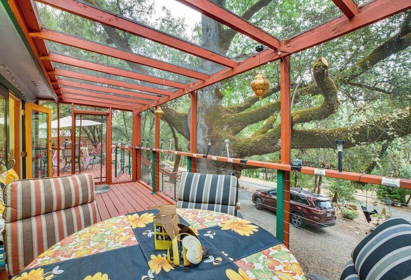 Secluded Placerville Cabin W/ Deck: Walk To River!