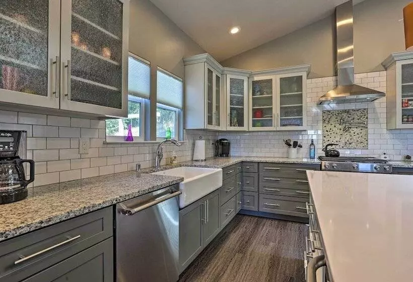 La Fire Victims Discount: Sierra Sunset Inn!