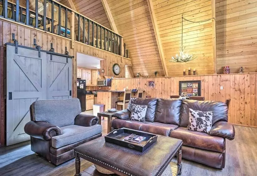 Ski In/ski Out Red River Cabin W/ Mtn Views!
