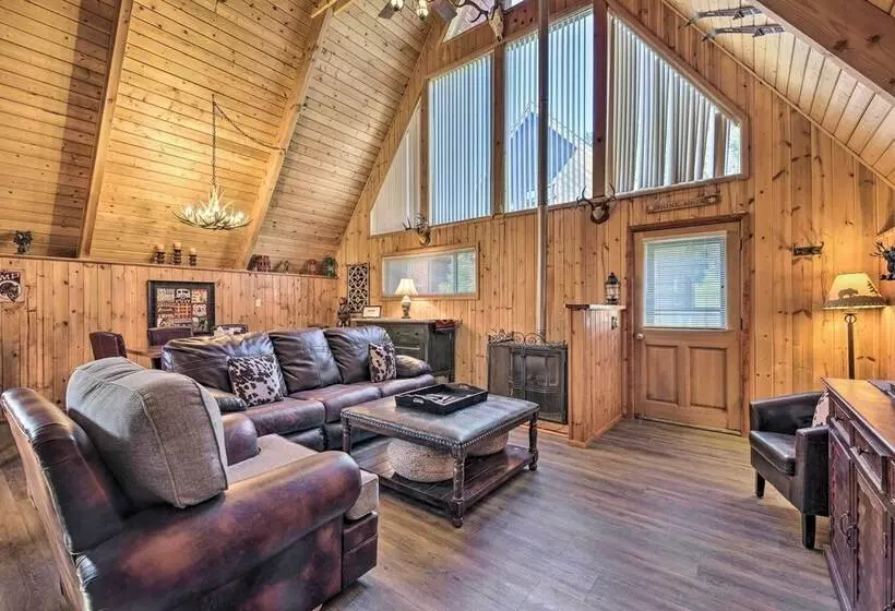 Ski In/ski Out Red River Cabin W/ Mtn Views!