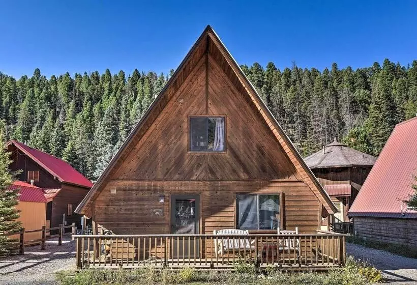 Ski In/ski Out Red River Cabin W/ Mtn Views!