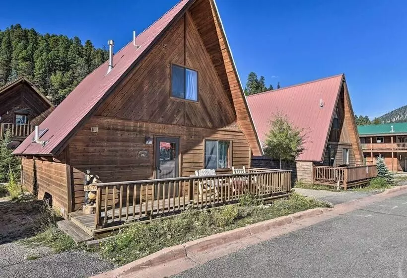 Ski In/ski Out Red River Cabin W/ Mtn Views!