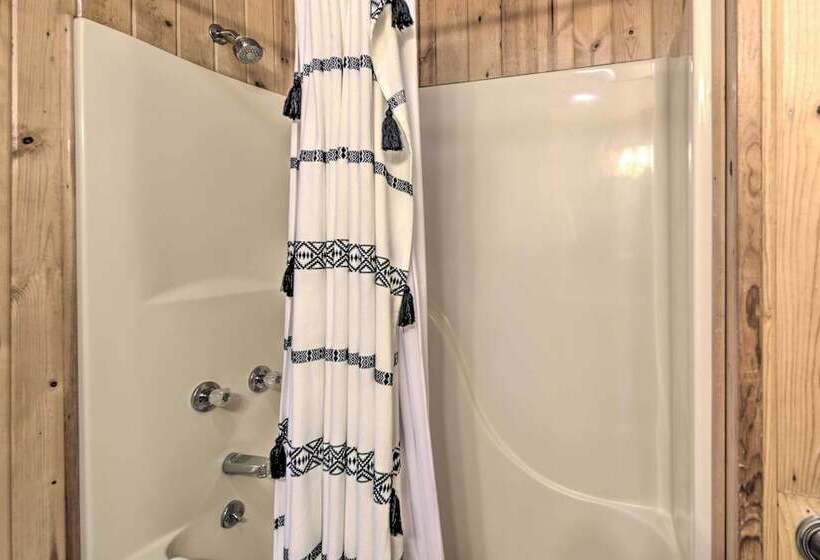 Ski In/ski Out Red River Cabin W/ Mtn Views!