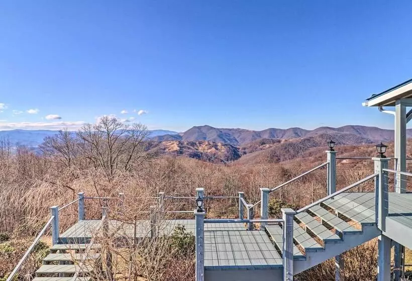 North Carolina Vacation Rental W/ Fire Pit & Grill