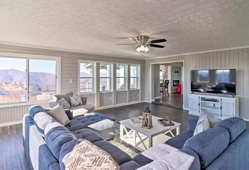 North Carolina Vacation Rental W/ Fire Pit & Grill