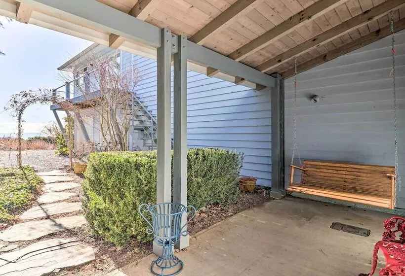 North Carolina Vacation Rental W/ Fire Pit & Grill