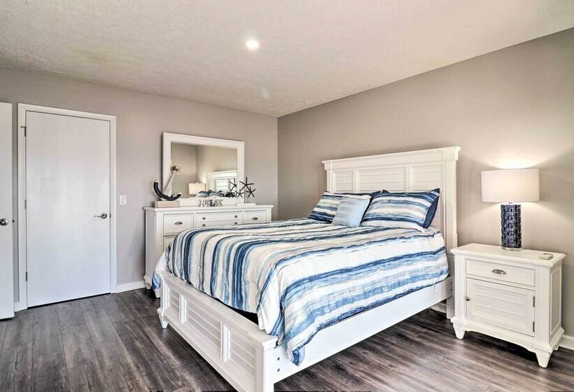 North Carolina Vacation Rental W/ Fire Pit & Grill